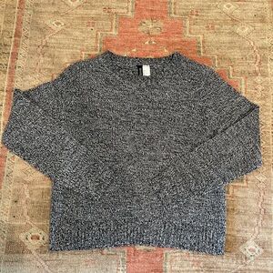 Divided H&M Black and White Sweater